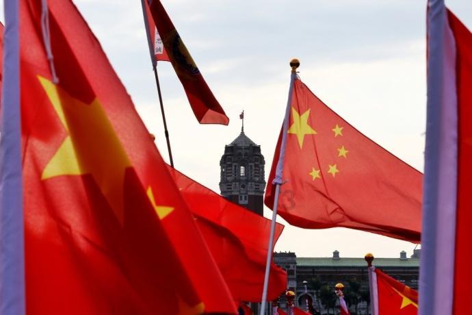 上海三毛跌停!主力资金净流出超4400万元,子公司惹诉讼