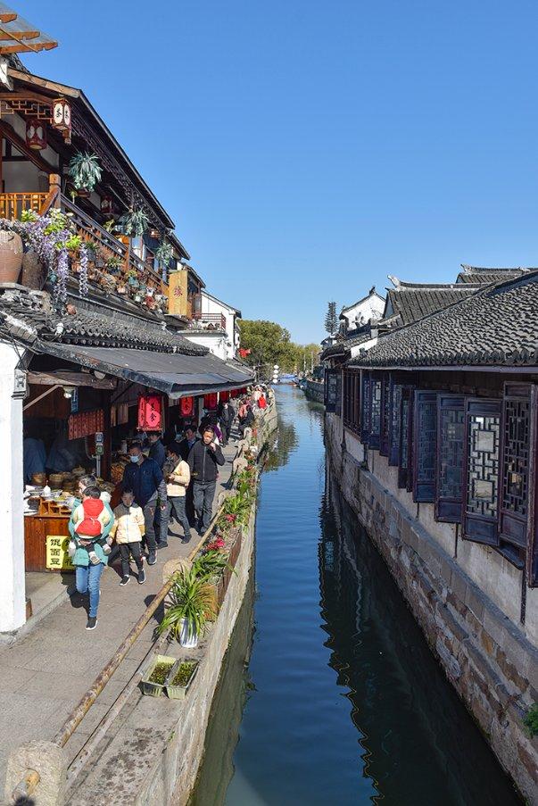 凌云伶站乡：用实中央彩票公益金助推乡村振兴
